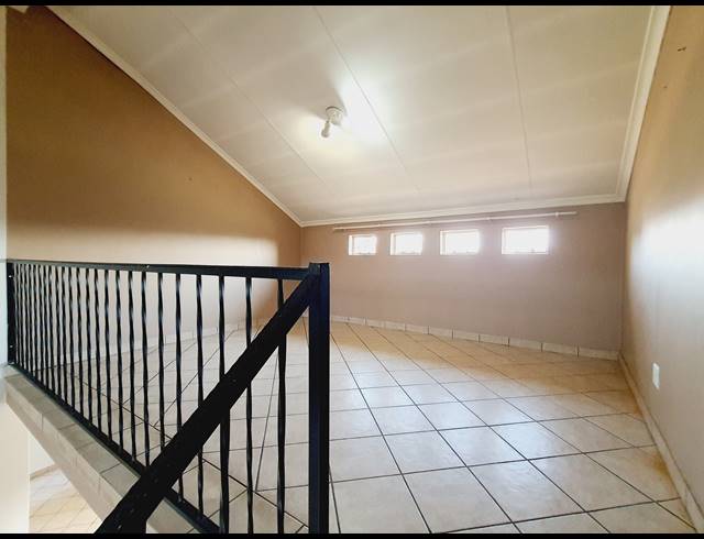 2 BEDROOM APARTMENT FOR SALE IN VORNA VALLEY